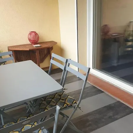 Le New-Yorkais - Frejus - Sncf - Wi-Fi Apartament